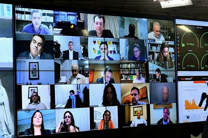 Senado aprova adiar eleições para 15 e 29 de novembro