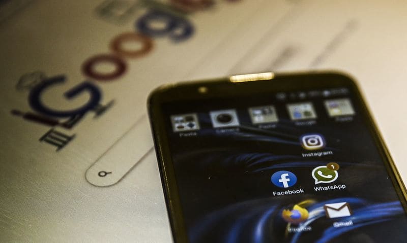 Acesso à internet cresce entre adolescentes, mas ainda é desigual