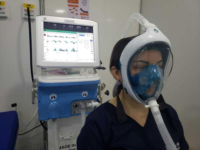 Máscaras de mergulho são adaptadas para pacientes com Covid