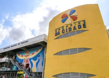 Salões de beleza e Shopping da Cidade reabrem as portas