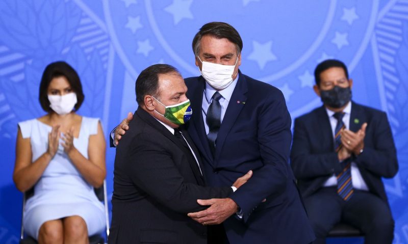 Efetivado no cargo, Pazuello diz que pandemia atingiu estabilidade