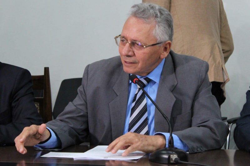 Gildásio Guedes toma posse como reitor da UFPI