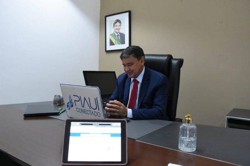 Wellington Dias cobra validação de vacinas e cronograma da imunização