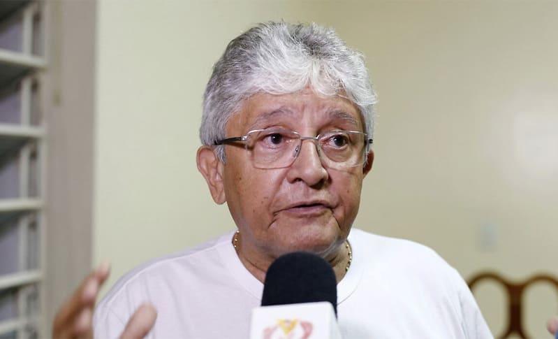 Padre Tony Batista lança livro neste sábado, em evento virtual