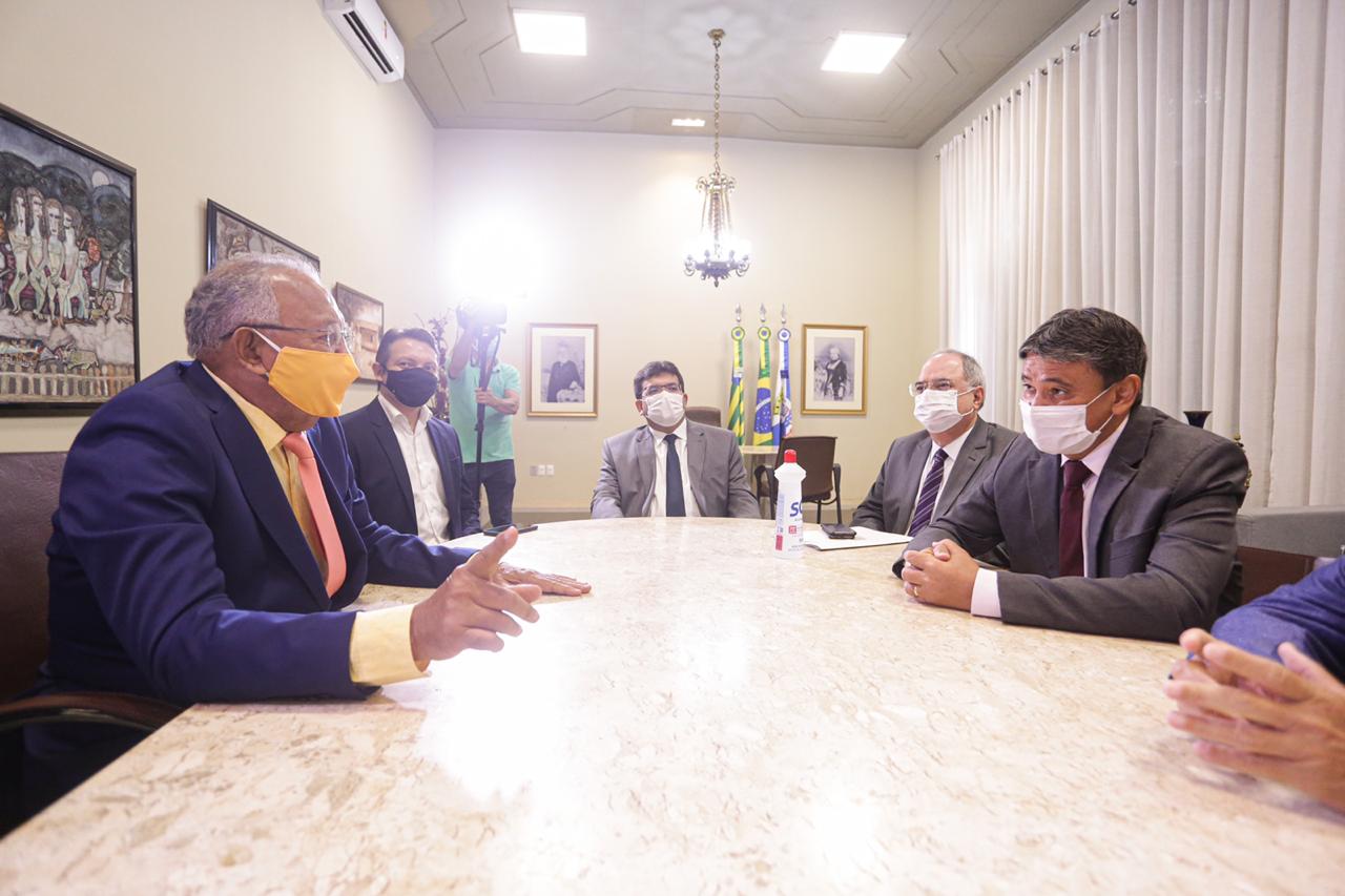 Dr. Pessoa recebe Wellington Dias e discute parceria com o Governo