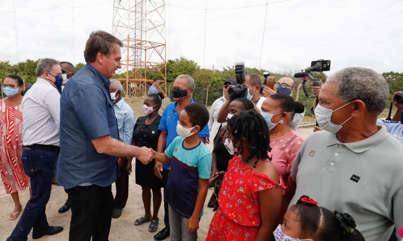 Bolsonaro: auxílio pode começar em março, com quatro parcelas