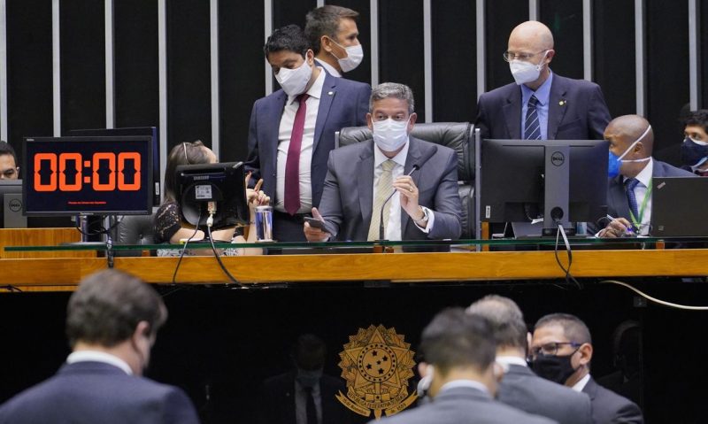 PEC Emergencial: Câmara conclui votação e auxílio já pode ser pago