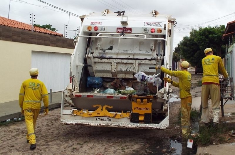 Prefeitura garante coleta regular do lixo durante o feriado