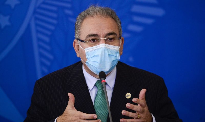 Queiroga anuncia 15,5 milhões de doses da vacina da Pfizer até junho