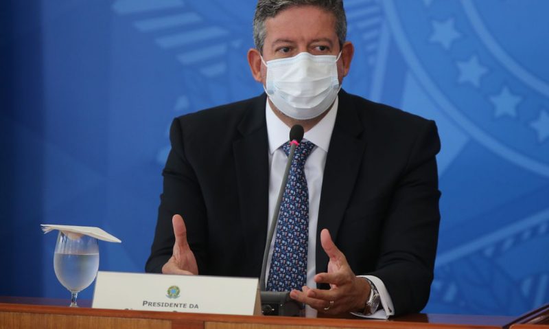 Lira diz que alteração na LDO garante proteção a trabalhadores