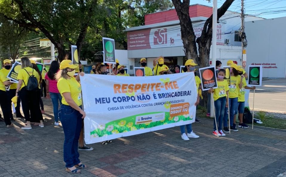 Ato público lança campanha contra o abuso sexual infantil