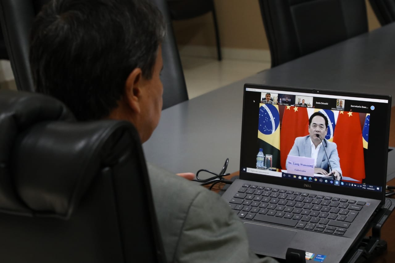 Governadores discutem entrega do IFA com embaixador da China