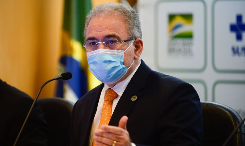 Covid: Saúde suspende vacinação de gestantes com AstraZeneca