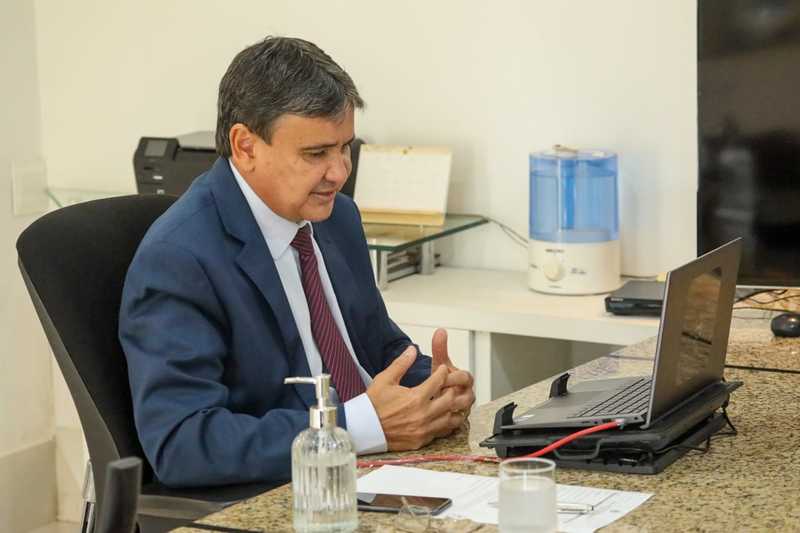 Governadores pedem compra de mais vacina na Comissão da Covid