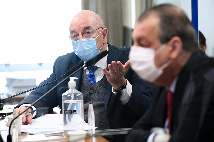 Terra nega ‘gabinete paralelo’ e diz que STF ‘limitou’ Bolsonaro