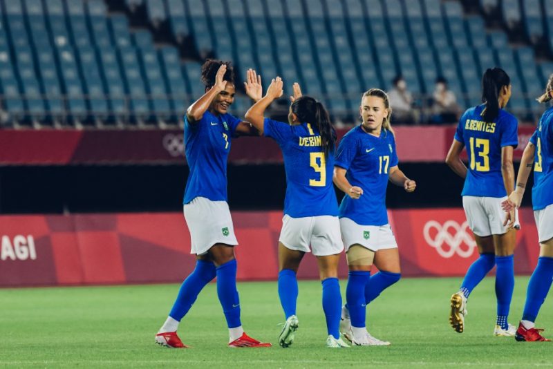 Em bom jogo, Brasil e Holanda ficam no 3 a 3