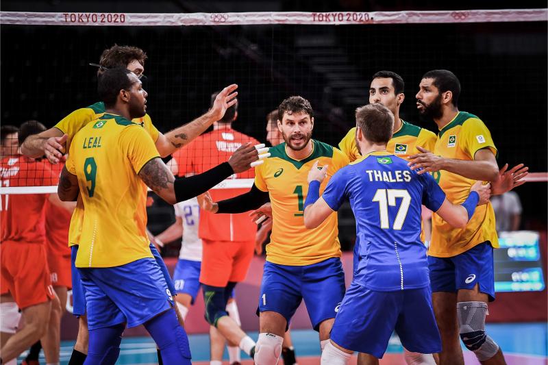 Jogos: Brasil perde para russos no vôlei masculino