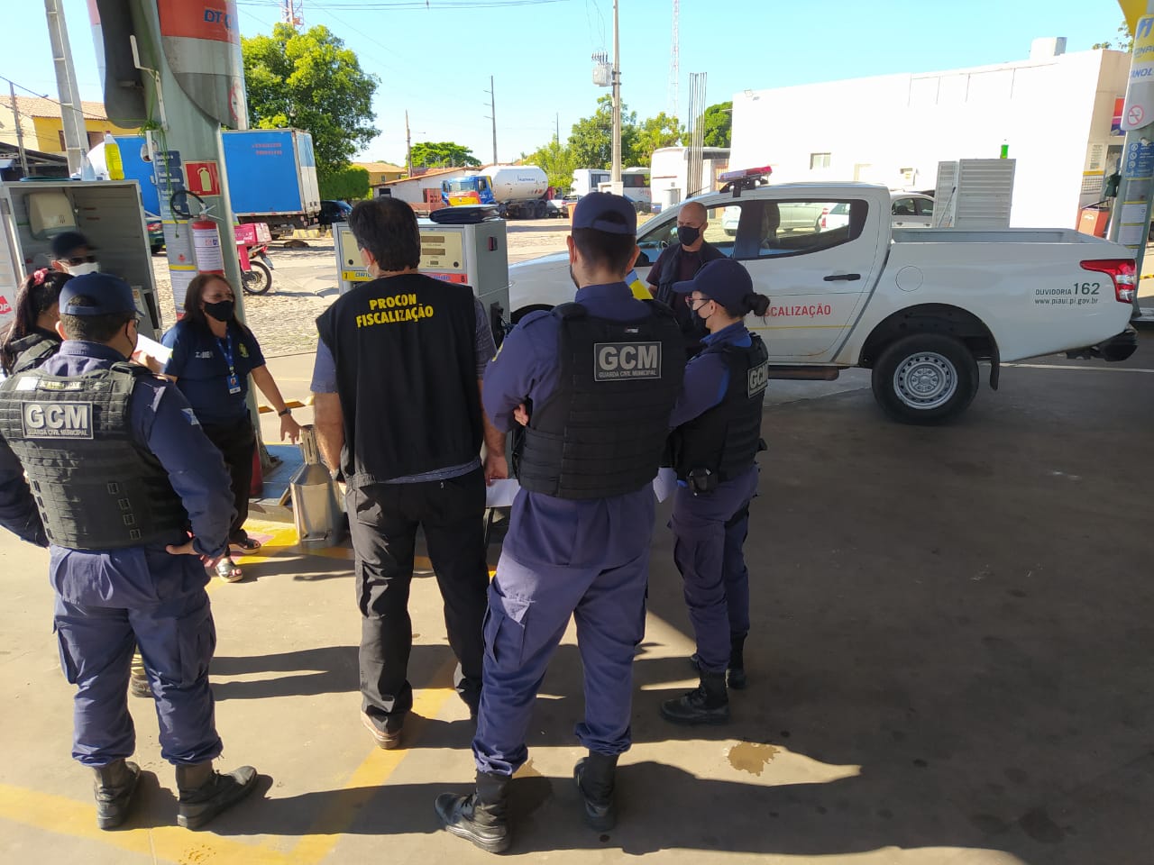 Operação autua oito postos de combustíveis no Piauí