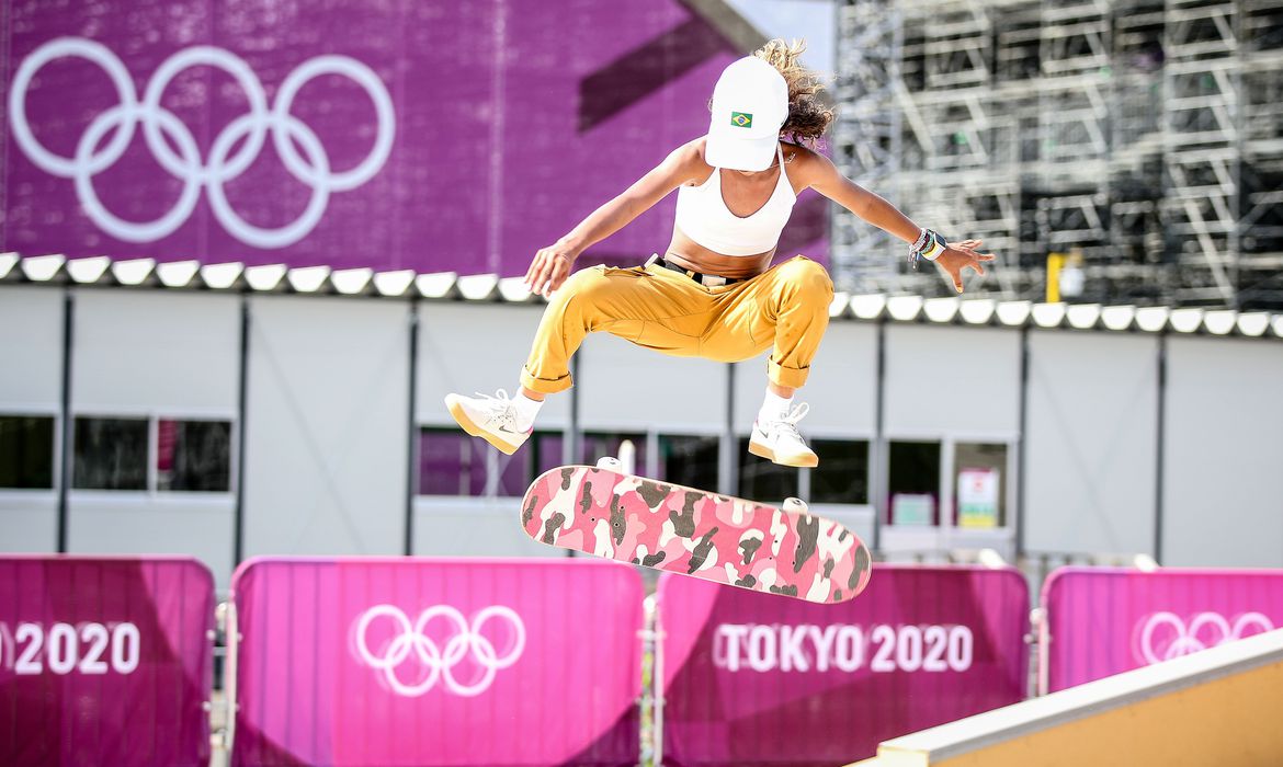 Novos esportes em Tóquio: 16 brasileiros competem no surfe e no skate