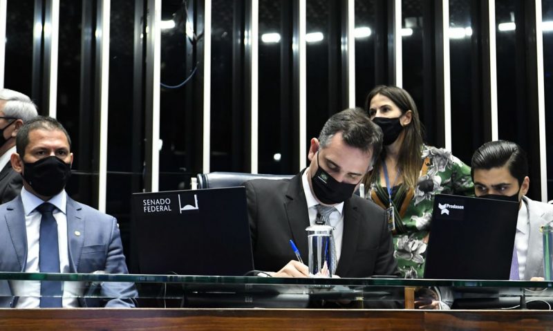 PEC da reforma eleitoral é promulgada no Congresso Nacional