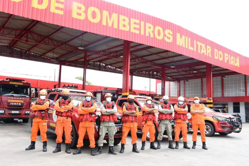 Piauí envia bombeiros para ajudar vítimas das enchentes na Bahia