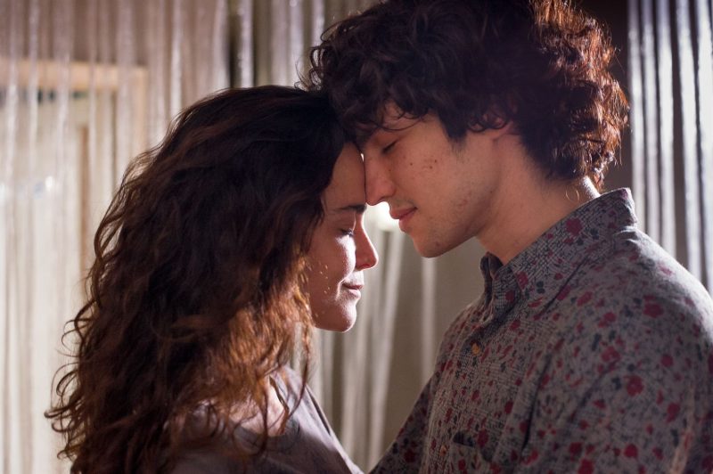Após longa espera, “Eduardo e Mônica” estreia nesta semana