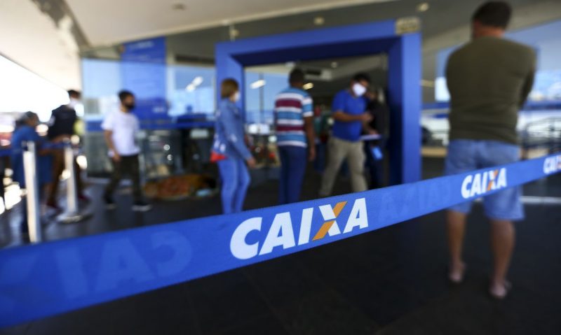 Começa pagamento do abono salarial da iniciativa privada