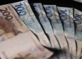 Trabalhadores já podem sacar abono salarial esquecido