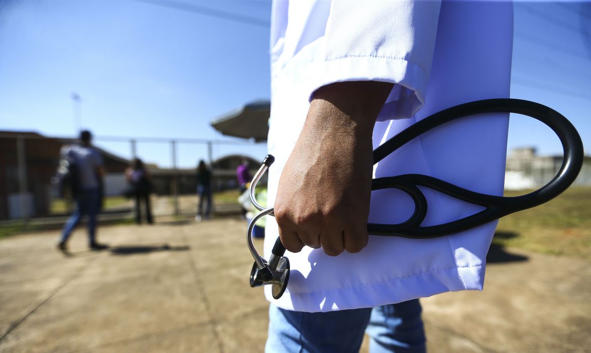 Programa Médicos Pelo Brasil faz 529 contratações, 18 no Piauí