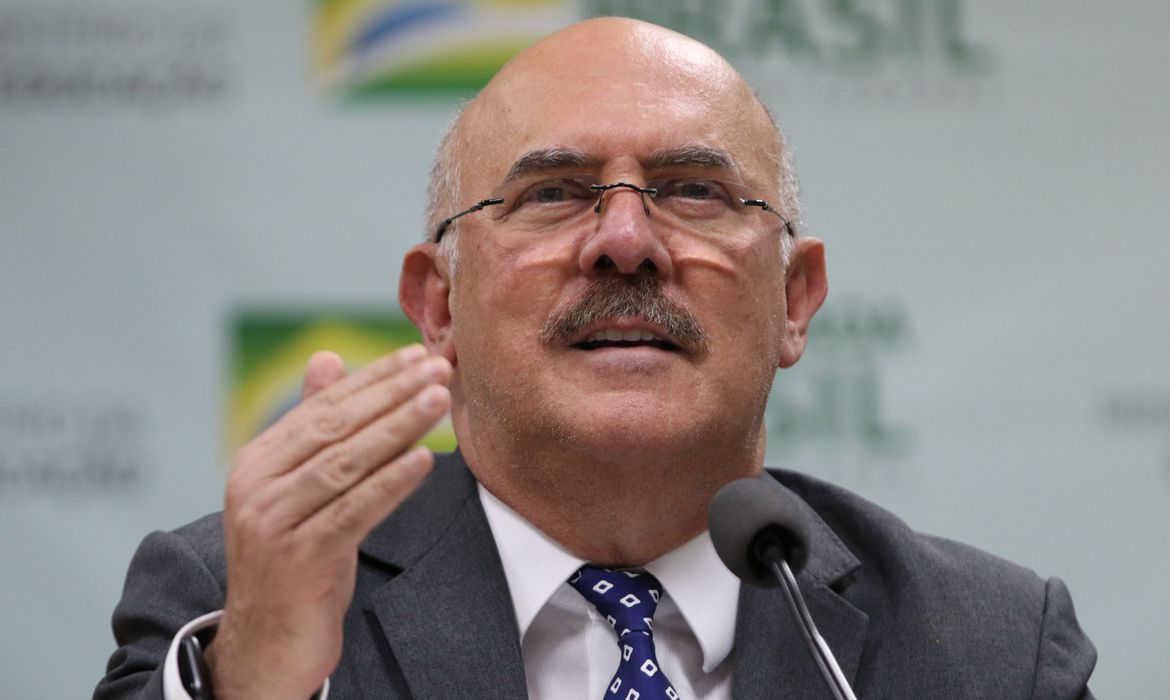 Preso, ex-ministro da Educação será transferido para Brasília
