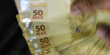 Última parcela de agosto do Auxílio Brasil é paga hoje