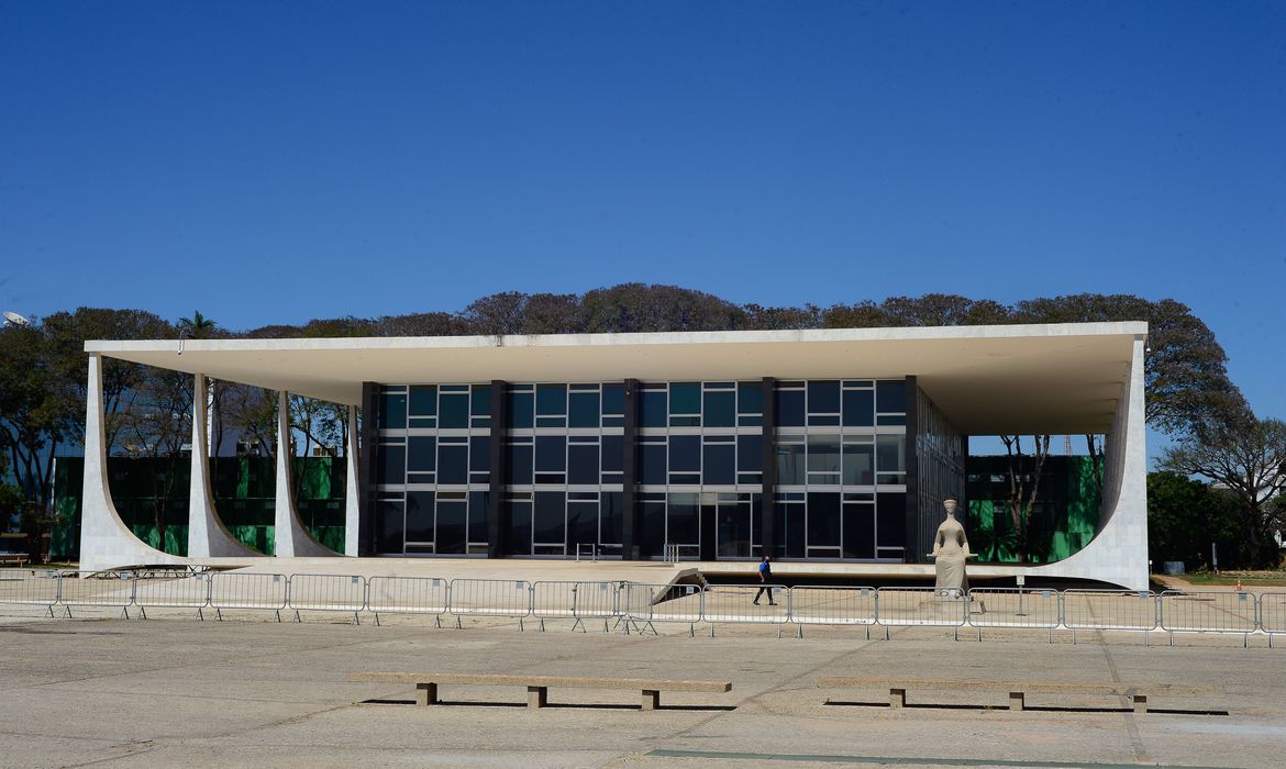 STF concede liminares para SP e PI sobre compensação da perda de ICMS