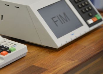 TSE autoriza mais nove militares em inspeção da urna eletrônica
