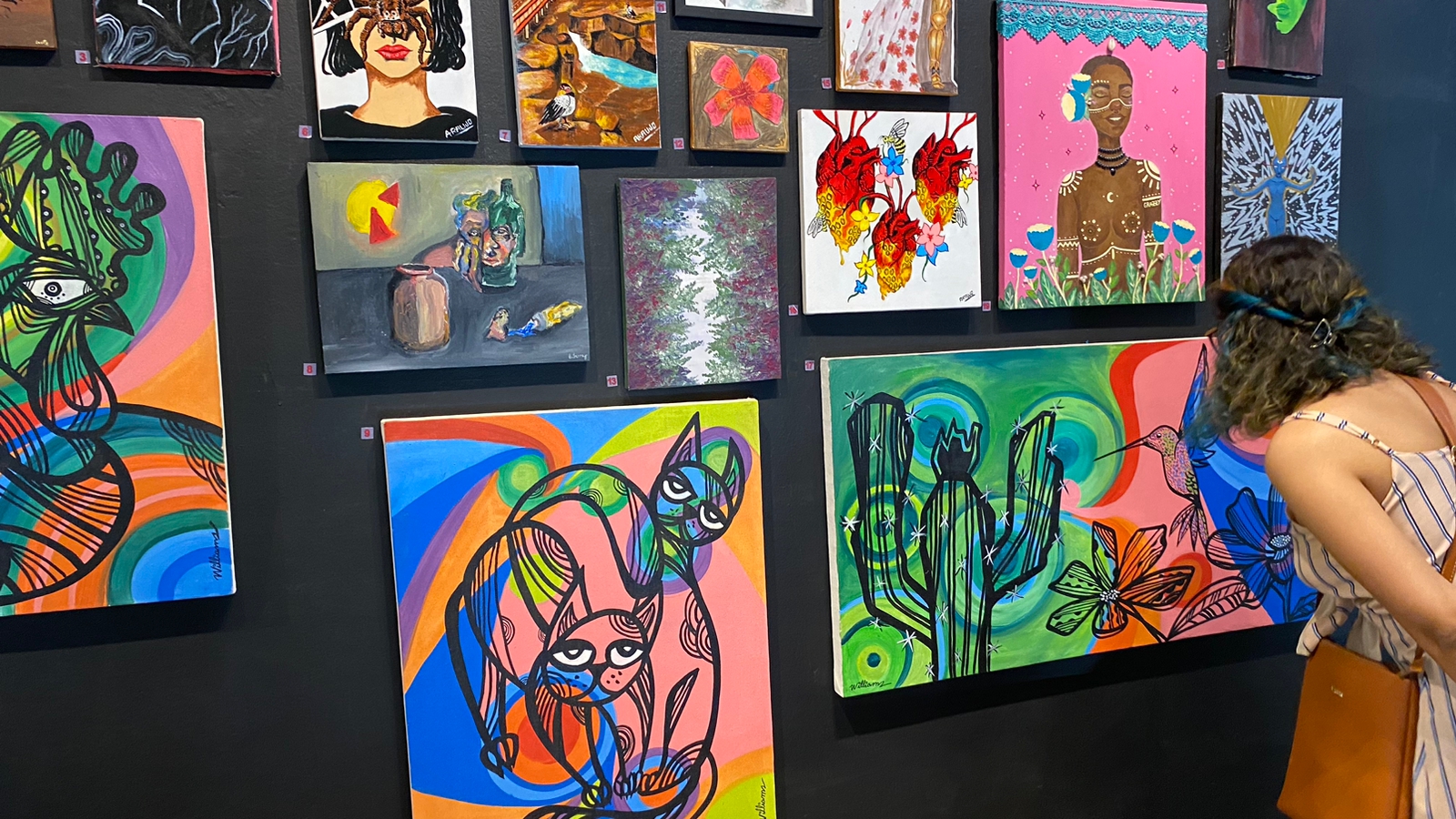 Artistas fazem exposição coletiva na Galeria do Mercado Central