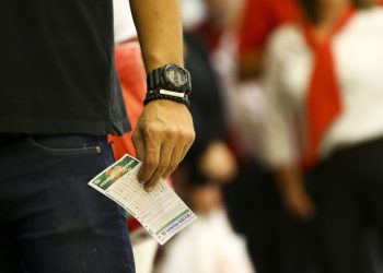 Mega-Sena acumula e terá prêmio de R$ 57 milhões