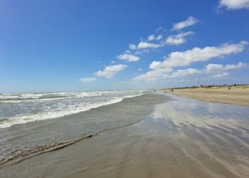 Governo lança projeto para levar mais turistas ao litoral do Piauí