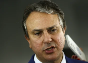 MEC descarta cancelamento do Enem após suposto vazamento de provas