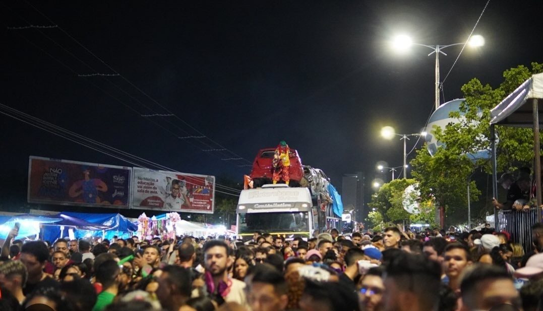 Multidão lota Raul Lopes para o Corso 2024 de Teresina