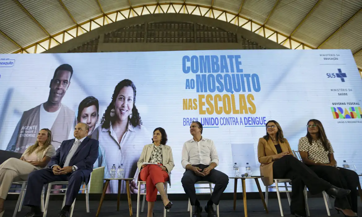 Governo quer 25 milhões de alunos no combate a dengue
