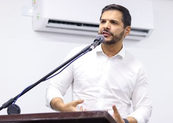 No Piauí, mais de 99% das crianças e adolescentes frequentam a escola