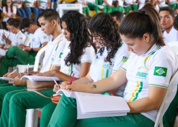 Mais de 100 mil estudantes da rede estadual no Piauí vão participar da 1ª edição do Simulado Enem