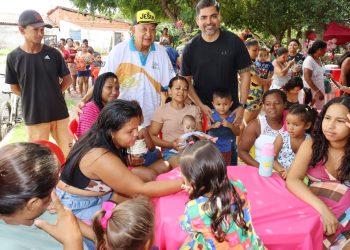 Prefeito Dr. Pessoa participa de homenagem às mães na zona Norte