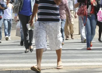 Desemprego recua para 7,1%, o menor do trimestre desde 2014