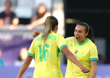 Olimpíadas 2024: Seleção feminina estreia com vitória em Paris