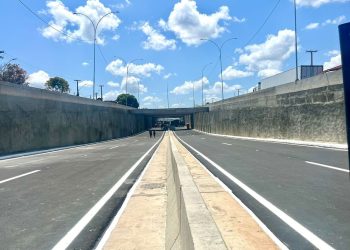 Ministro entrega obra na BR-343 e anuncia R$ 1 bi para o Piauí