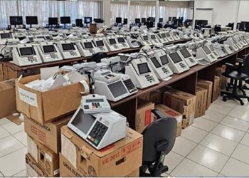 Começa trabalho de preparação das urnas para as eleições 2024