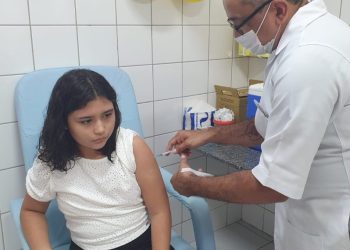 FMS disponibiliza 2ª dose da vacina contra dengue em oito postos