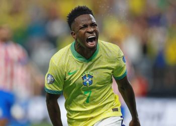 Vinícius Júnior é eleito o melhor jogador do mundo pela Fifa