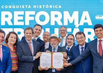 Lula sanciona regulamentação da reforma tributária sobre consumo