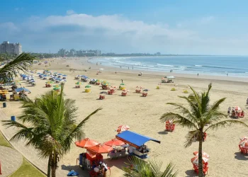 Praias e natureza são as atrações preferidas de turistas brasileiros, mostra pesquisa